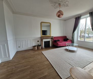 Location Maison 7 pièces 209m² - Photo 1