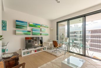 1 Bedroom Apartment with swimming pool, Miraflores, Oeiras