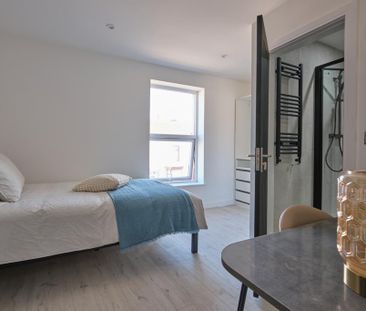 6 bedroom house of multiple occupation to rent - Photo 2