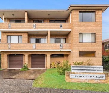 North-Facing Top-Floor 3 Bedrooms Retreat with Light, Space & Style - Photo 6