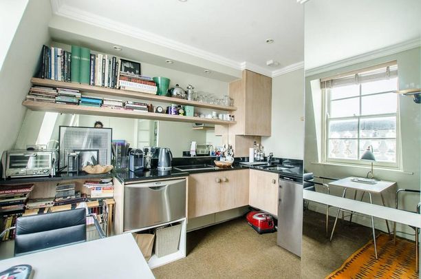Studio to rent - Photo 1