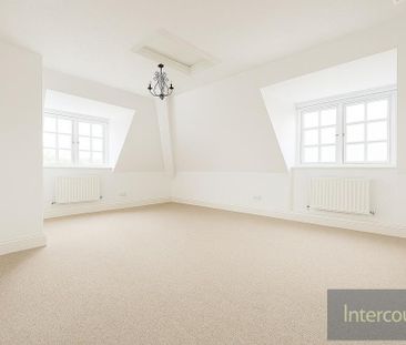 4 bedroom terraced house to rent - Photo 3