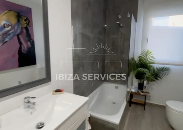 Charming 3-Bedroom Townhouse with Private Pool in Cala de Bou – Available for Yearly Rental