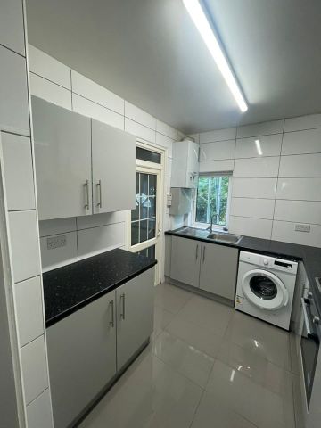 Room in a Shared House, Manor Drive, HA9 - Photo 4