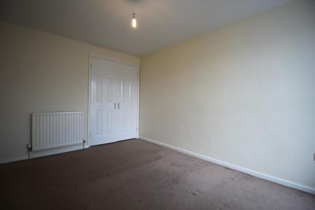 3 bedroom detached house to rent - Photo 5