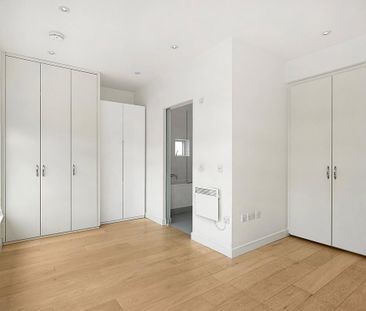 3 bedroom apartment to rent - Photo 2