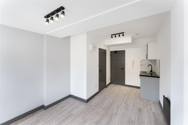 Burlington Avenue, Slough SL1, London - Photo 1