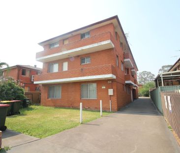 CLOSE TO TRAIN STATION! - Photo 1