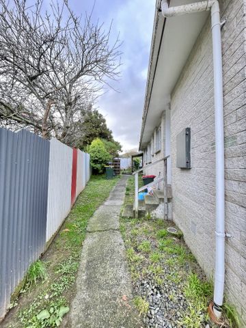 2 Bedroom Unit in Wainuiomata - Photo 4