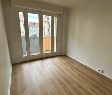 PAU - BD ALSACE LORRAINE-APPARTEMENT - T3 - 71m2 - PLACE DE PARKING - - Photo 2