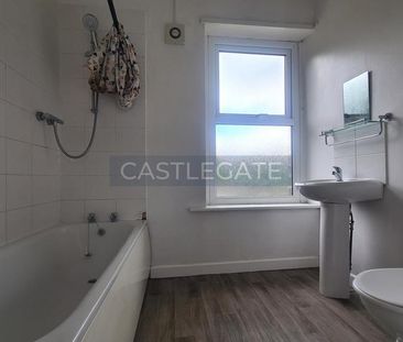 2 bedroom end of terrace house to rent - Photo 4