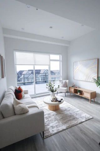 Cloveris Apartments — 1 Bedroom + Den - Photo 4