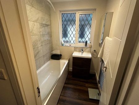 Grove Road, SM1 2AF - Photo 4