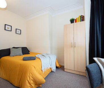 1 bedroom in a house share to rent - Photo 3