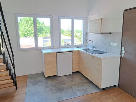 Location Appartement 2 pièces 47m² FARGUES ST HILAIRE 33370 - Photo 3