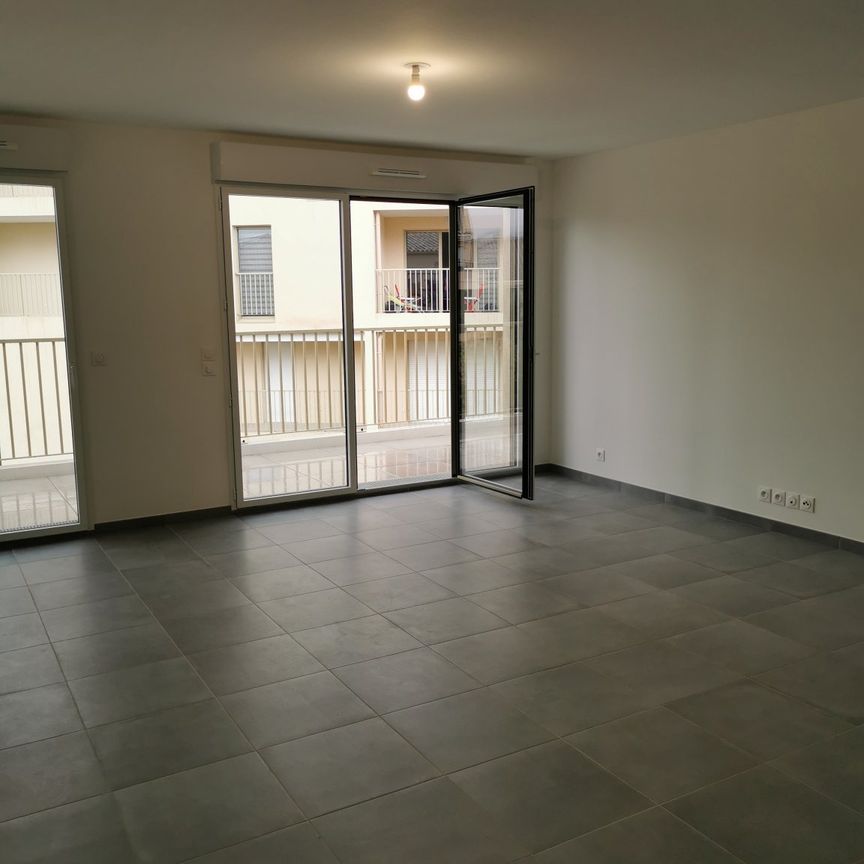 Location Appartement 3 pièces 67m² AIX EN PROVENCE 80ème - Photo 1