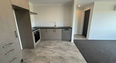 Convenient in Rolleston - Photo 3