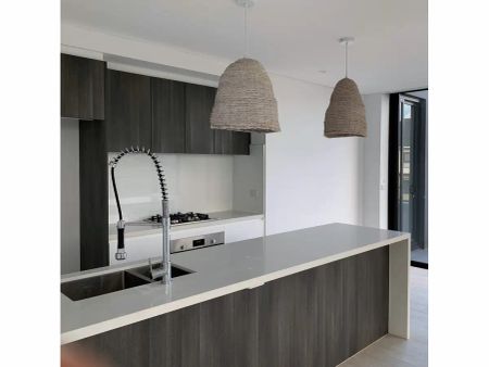 “PREMIUM APARTMENT” - Photo 3