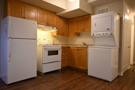 For Lease - 43 Pear Tree Mews Unit# B, Toronto, Ontario - Photo 4