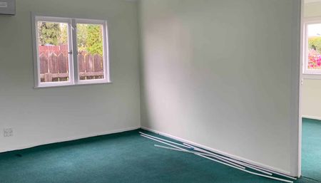 Family Home at the School's Front Door! - Photo 2