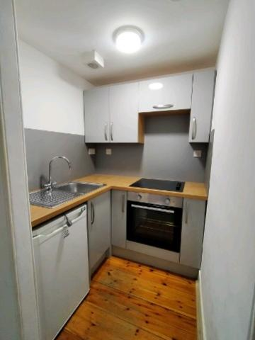 1 bedroom flat to rent - Photo 5