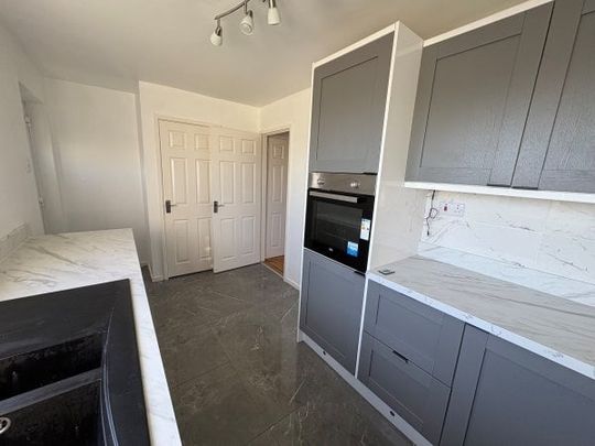 The Brambles, Lytham St Annes, FY8 2SF - Photo 1