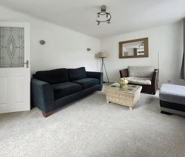 4 bedroom link detached house to rent - Photo 6