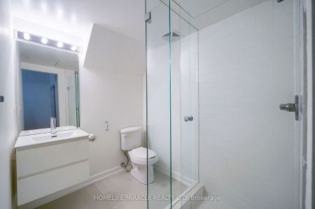For Lease - 1331 Gerrard Street Unit# 2, Toronto, Ontario - Photo 4