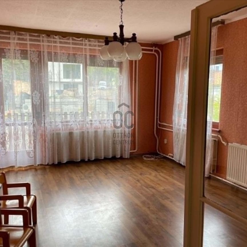 Kiadó átlagos állapotú lakás - Törökbálint - Fotó 1