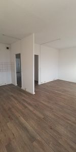 Frisch Renovierte 3-Raum-Wohnung mit Badewanne und Balkon - Photo 4