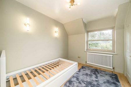 Petersham Road, TW10, London - Photo 5