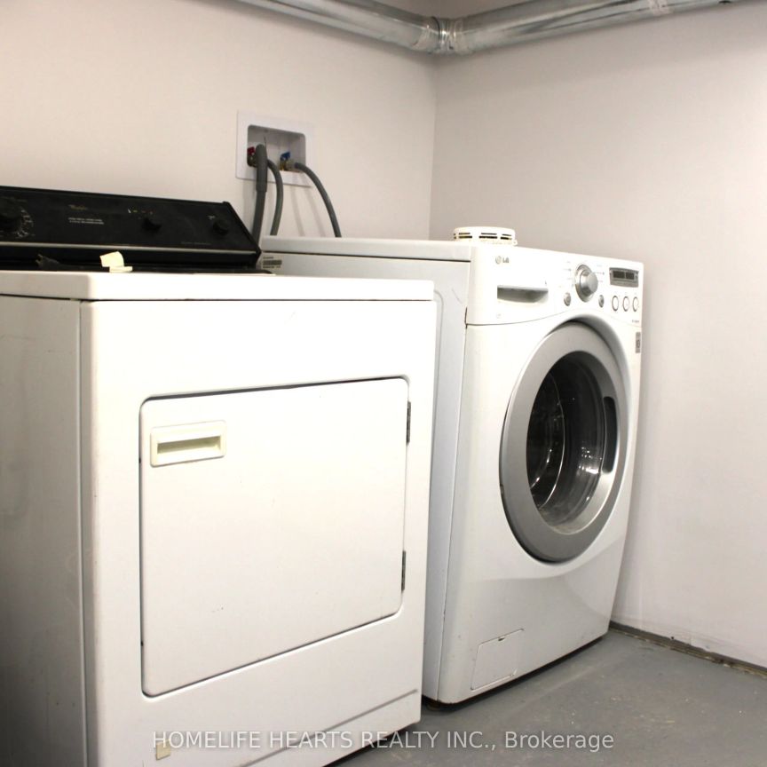 54 Vancamp Avenue - Photo 1