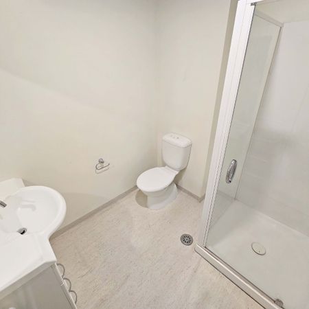 Studio apartment on The Terrace - Photo 3