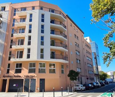 Location Appartement 3 pièces 70 m2 à Nice - Photo 4