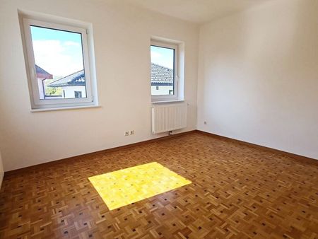 TERRASSENHIT, PARZGASSE, 68 m2 Neubau mit 19 Terrasse, 4 Zimmer, Küche, Duschbad, Parketten, Grünblick - Photo 3