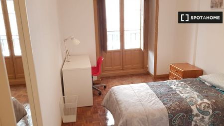 madrid, Community of Madrid 28008 - Photo 4