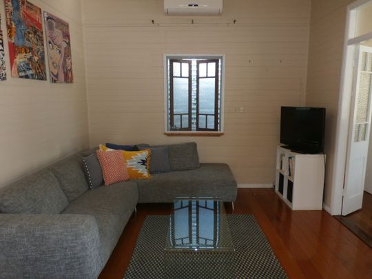 GORGEOUS PROPERTY IN WEST END + SWIMMING POOL - Photo 1