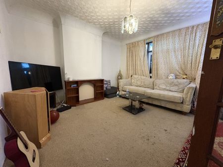 21 West Drayton Park Avenue, West Drayton - Photo 3