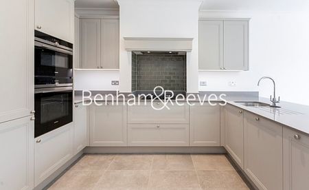 3 Bedroom house to rent in Richmond Chase, Richmond, TW10 - Photo 2