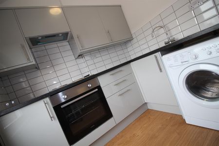 5 Evington Road, Leicester, Leicestershire, LE2 1QG - Photo 3