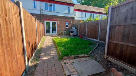 House share to rent - Photo 5