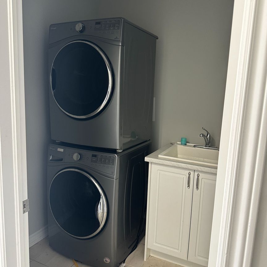 For Lease - 5 Hines Street, Brampton, Ontario - Photo 1