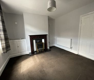 10 Devonshire Road North, S43 - Photo 1