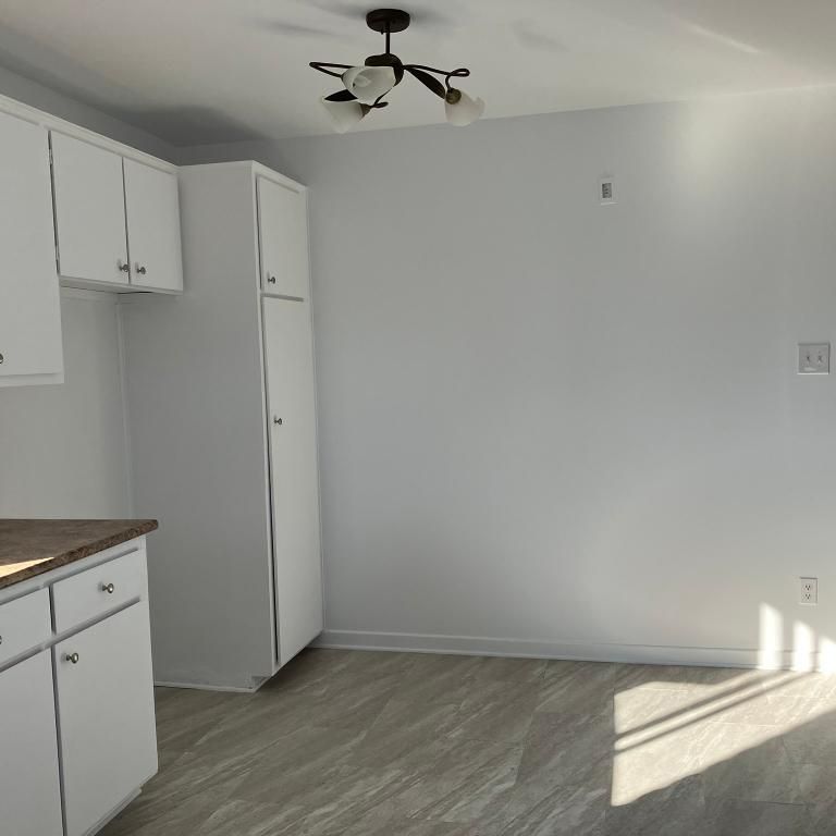 4 1\2 Vieux-Longueuil, libre le 1er juin ou le 1er juillet - Photo 1