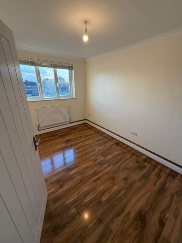 2 Bed Flat, Dore Avenue, E12 - Photo 4