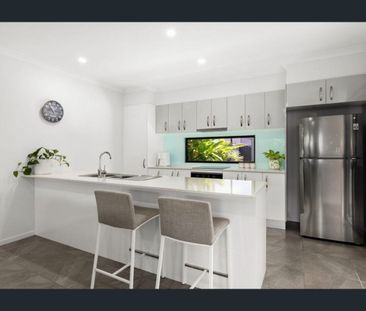 Relaxed Modern Living – Ready to Move In - Photo 6