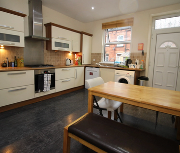 7 Bed - 48 Chestnut Avenue, Hyde Park, Leeds - LS6 1BA - Student - Photo 6
