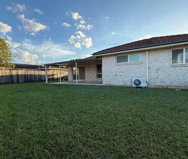 Family Home in Caboolture! - Photo 6