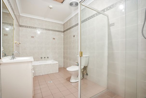 13/10-20 Fifth Avenue, Campsie NSW 2194 - Townhouse For Rent | Domain - Photo 1