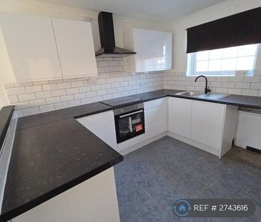 3 bedroom terraced house to rent - Photo 5